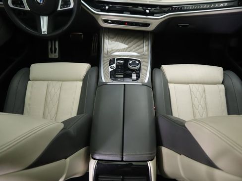 Certified 2023 BMW X7 xDrive40i w/ Executive Package image 17
