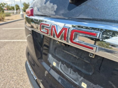 Used 2020 GMC Acadia SLE w/ Driver Convenience Package FWD image 23