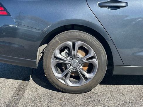 Used 2023 Honda Accord EX image 9