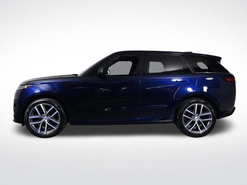 Used 2023 Land Rover Range Rover Sport SE Dynamic image 3