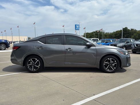 Used 2025 Nissan Sentra SV w/ All-Weather Package image 6
