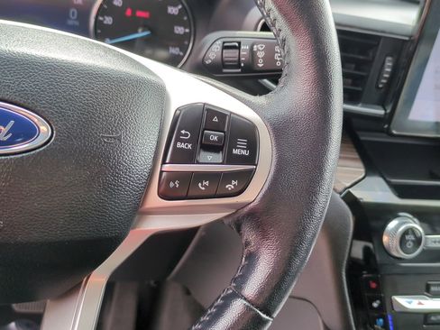 Used 2023 Ford Explorer Limited RWD image 18