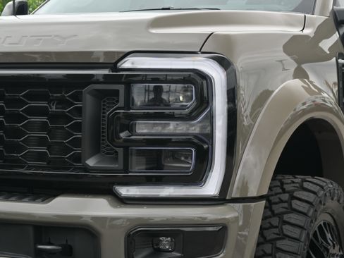 Used 2026 Ford F450 Platinum w/ Platinum Plus Package AWD/4WD image 6