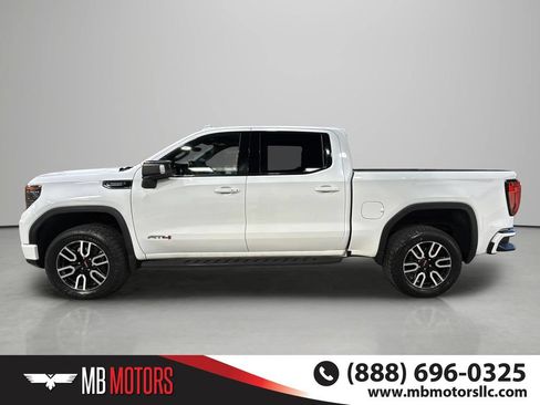 Used 2022 GMC Sierra 1500 AT4 w/ Technology Package AWD/4WD image 2