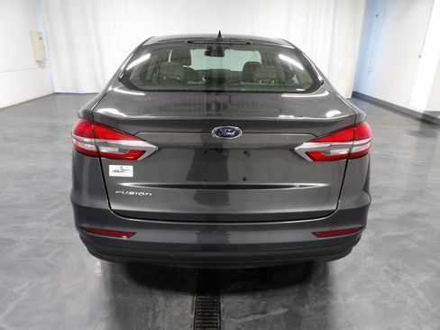 Used 2020 Ford Fusion S FWD image 5