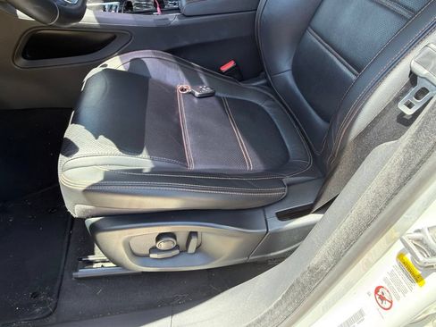 Used 2018 Jaguar F-PACE Prestige AWD/4WD image 10