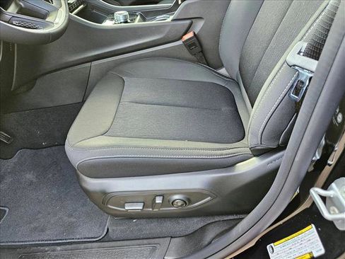 New 2025 Jeep Grand Cherokee Laredo image 4