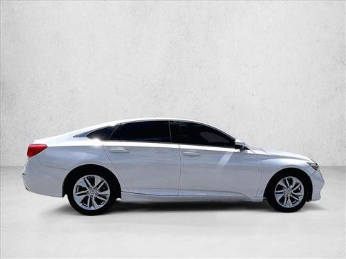 Used 2019 Honda Accord LX image 5