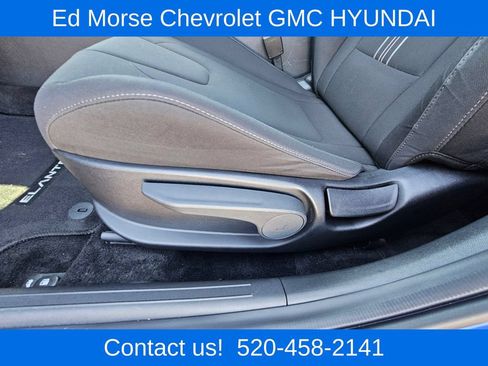 Used 2024 Hyundai Elantra SEL FWD image 10
