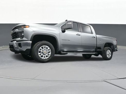 Used 2024 Chevrolet Silverado 3500 LT w/ Convenience Package AWD/4WD image 44