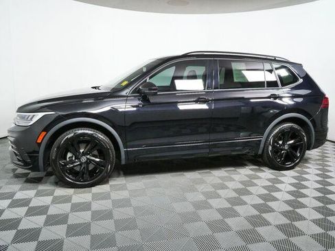 Used 2024 Volkswagen Tiguan SE R-Line FWD image 22