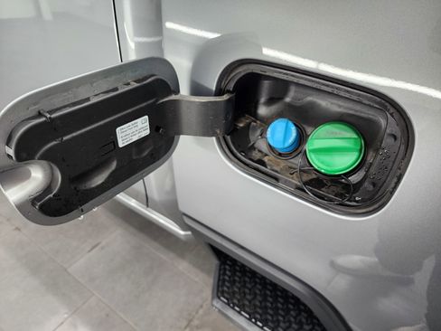 Used 2025 Chevrolet Silverado 2500 LT w/ All Star Edition image 39