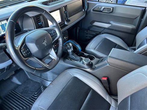 Used 2021 Ford Bronco Black Diamond w/ Sasquatch Package image 10