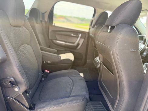 Used 2010 GMC Acadia SLE FWD image 17