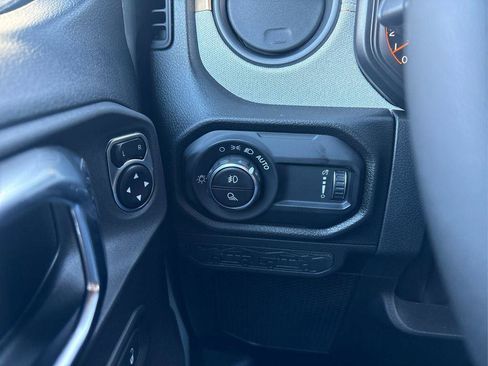 New 2026 Jeep Gladiator Sport AWD/4WD image 15