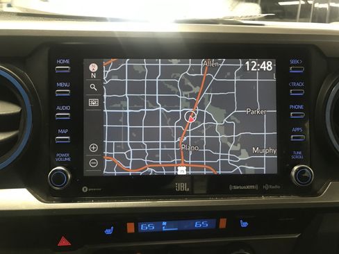 Used 2022 Toyota Tacoma Limited RWD image 19
