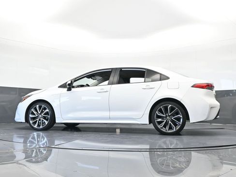 Used 2020 Toyota Corolla LE image 55