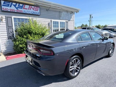 Used 2018 Dodge Charger GT AWD/4WD image 3
