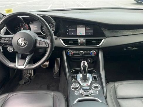 Used 2022 Alfa Romeo Giulia Sprint AWD/4WD image 15