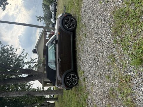 Used 2010 MINI Cooper Convertible FWD image 5