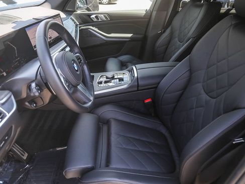 Used 2026 BMW X5 sDrive40i w/ M Sport Package RWD image 13