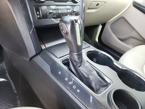 Used 2019 Ford Explorer XLT w/ Equipment Group 202A FWD image 25