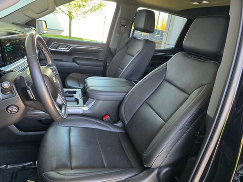 Used 2023 Chevrolet Silverado 1500 LTZ w/ LTZ Convenience Package II AWD/4WD image 23