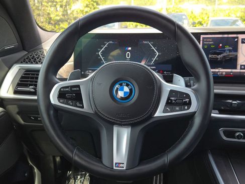 Used 2024 BMW X5 xDrive50e w/ Executive Package AWD/4WD image 19