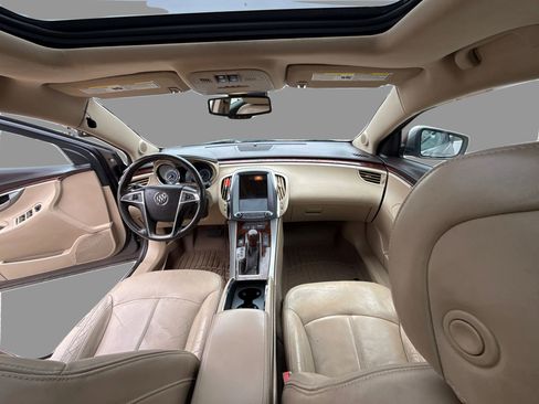 Used 2011 Buick LaCrosse CXL image 22