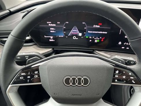 Certified 2025 Audi Q5 Premium Plus w/ Premium Plus AWD/4WD image 24