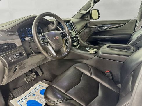 Used 2016 Cadillac Escalade ESV Platinum RWD image 11