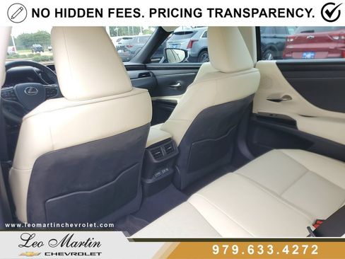 Used 2022 Lexus ES 350 w/ Premium Package FWD image 9