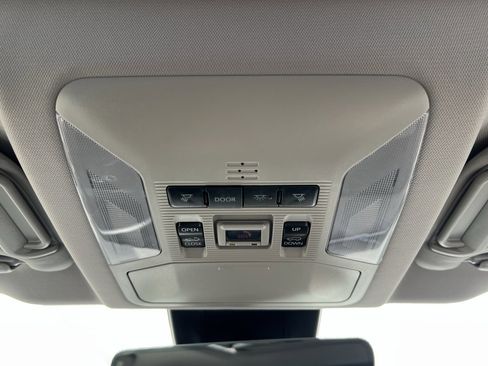 Used 2023 Toyota RAV4 Limited image 26