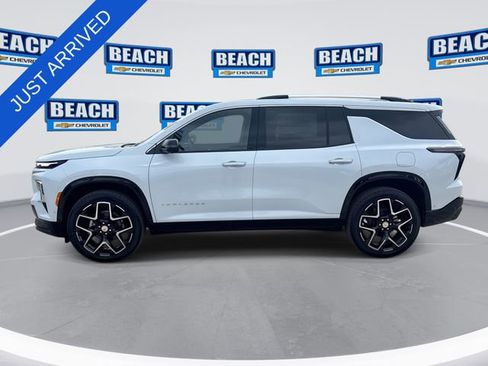New 2026 Chevrolet Traverse High Country w/ LPO, Floor Liner Package FWD image 5