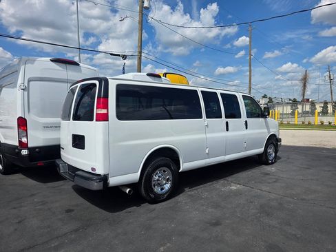 Used 2018 Chevrolet Express 3500 LT w/ LT Preferred Equipment Group RWD image 6
