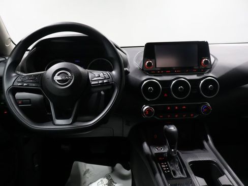 Used 2024 Nissan Sentra S image 16