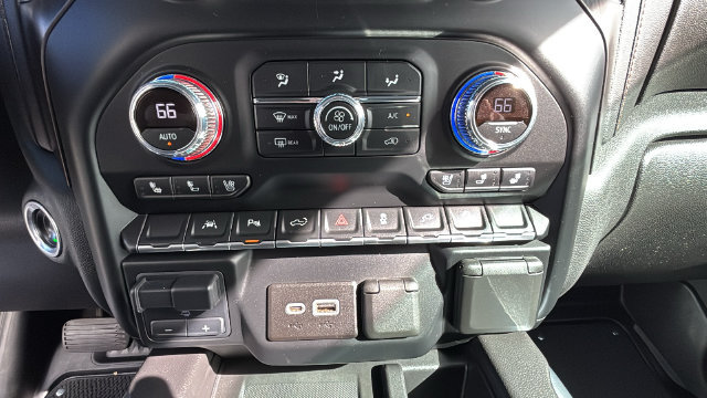 Certified 2022 GMC Sierra 1500 AT4 w/ AT4 Premium Package AWD/4WD image 19