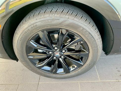 Used 2026 Buick Envista Sport Touring w/ Convenience I Package FWD image 9