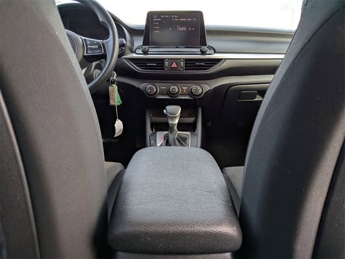 Used 2024 Kia Forte LXS image 28