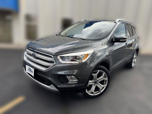 Used 2019 Ford Escape Titanium w/ U9j03 - Titanium Tow Package image 1