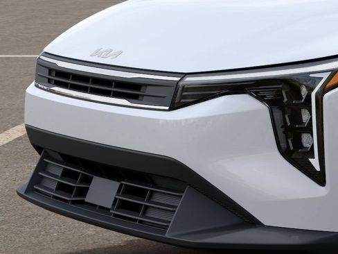 New 2026 Kia K4 FWD image 13