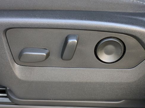 Used 2022 Chevrolet Silverado 1500 RST image 17