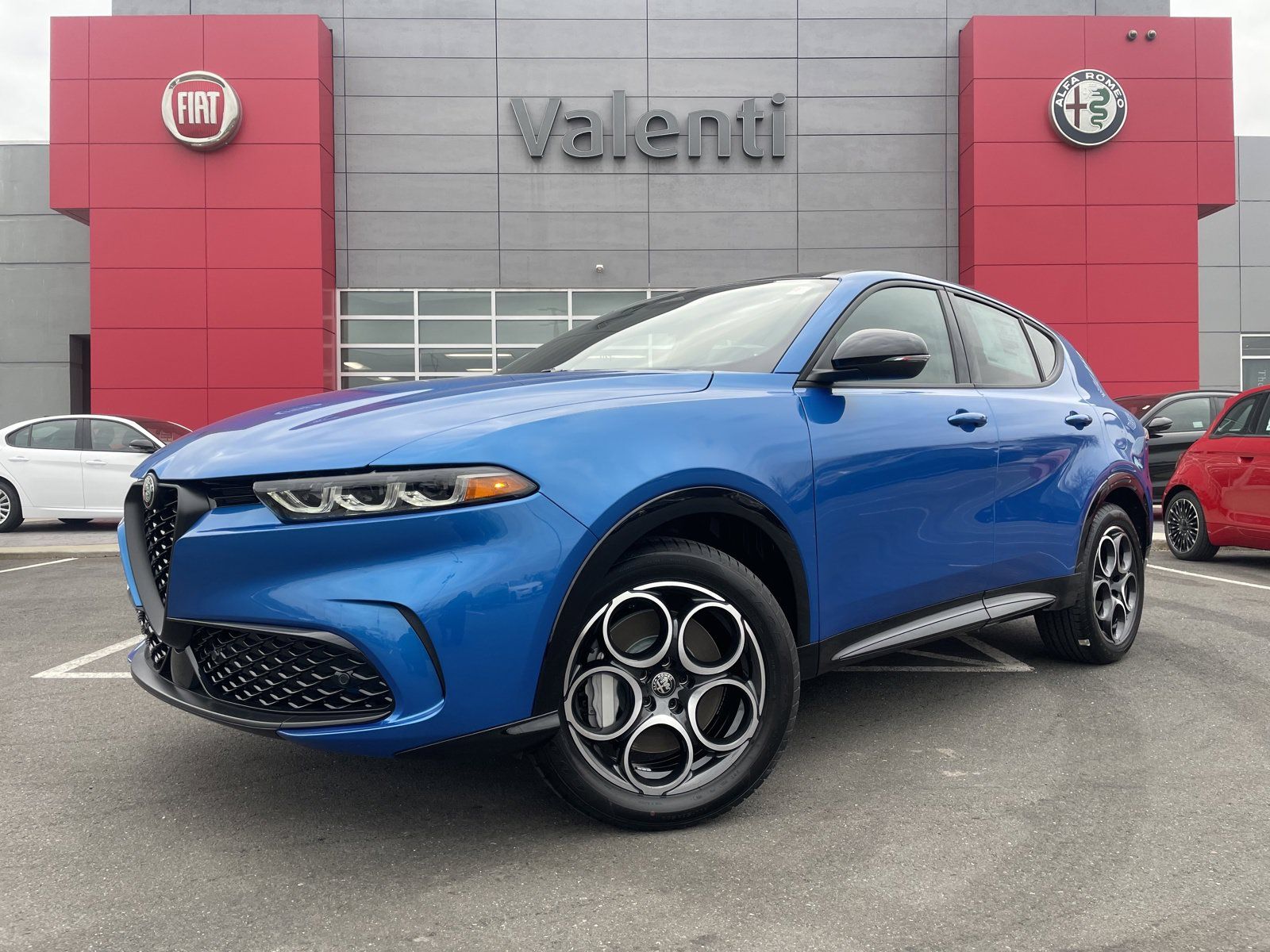 New 2025 Alfa Romeo Tonale AWD/4WD image 1