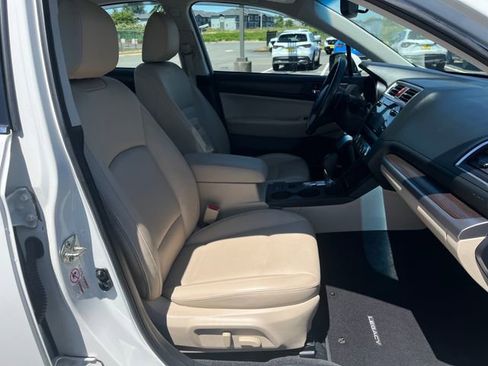 Used 2015 Subaru Legacy 3.6R Limited AWD/4WD image 9