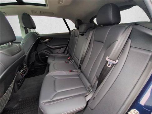 Used 2022 Audi Q8 Premium Plus w/ Premium Plus Package AWD/4WD image 18