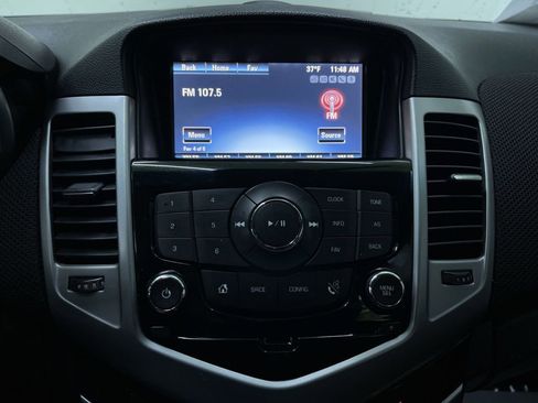 Used 2014 Chevrolet Cruze LT image 21