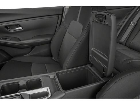 Used 2024 Nissan Sentra SV FWD image 9