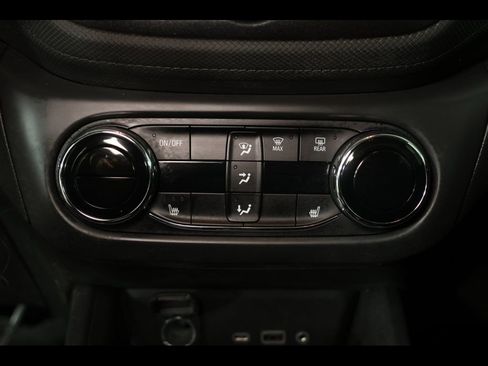 Used 2023 Chevrolet TrailBlazer LT w/ Convenience Package image 25