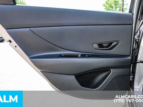 Used 2025 Hyundai Elantra Sport FWD image 49