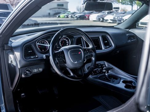 Used 2023 Dodge Challenger SXT image 11